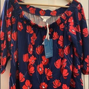 Off the shoulder flowered top!